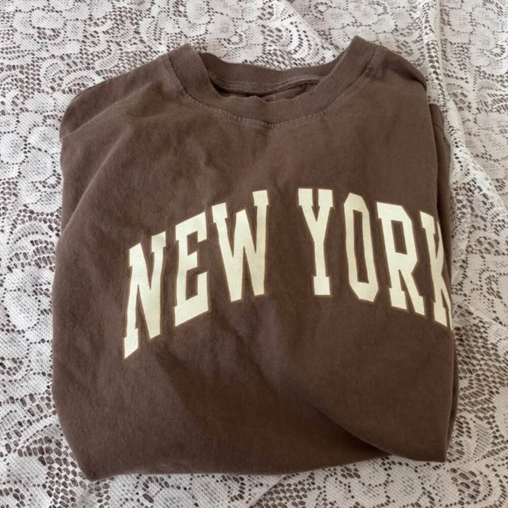 Brandy Melville graphic tshirt one size cotton top for women